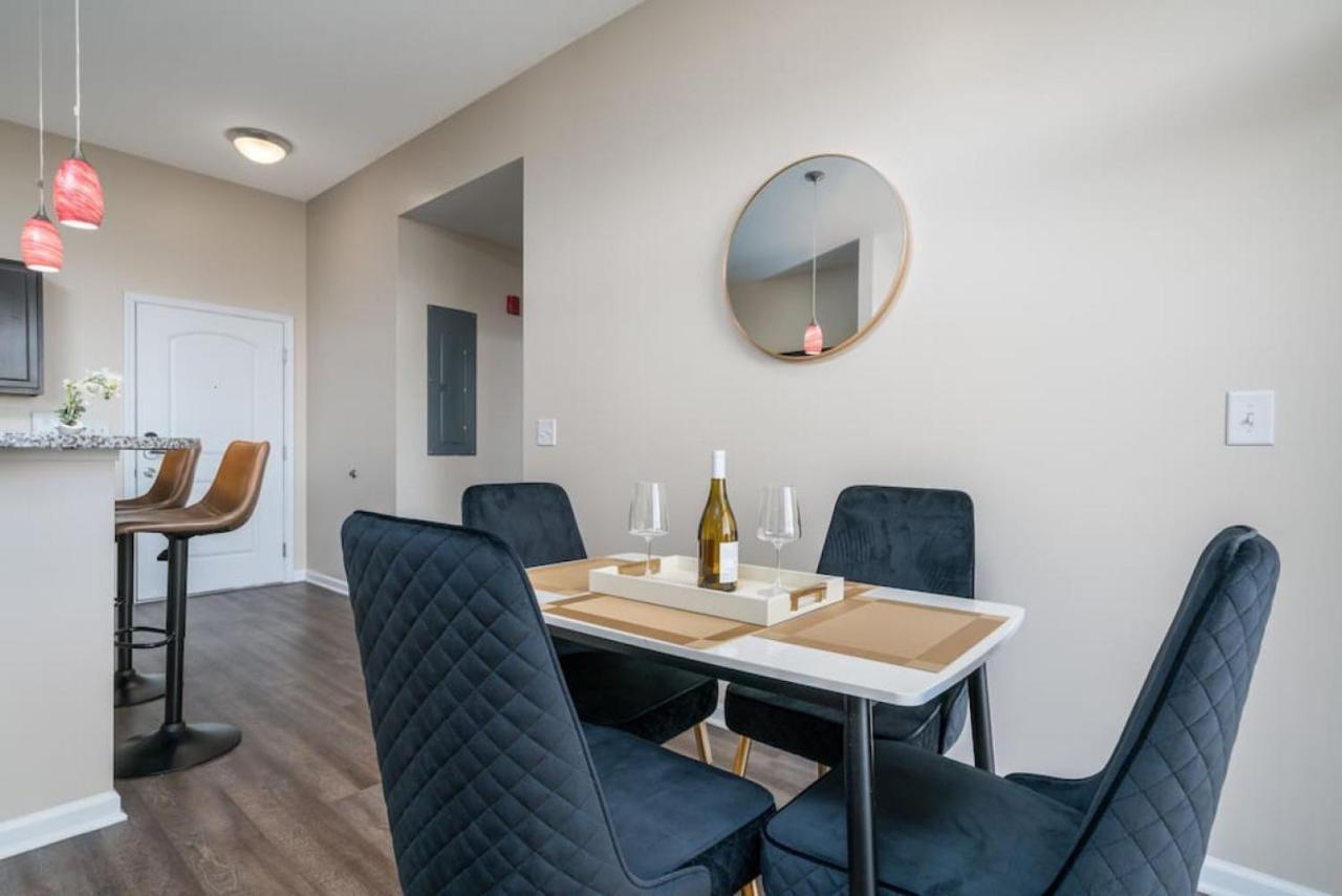 Downtown Indy Private Bedroom - Shared 인디애나폴리스 외부 사진